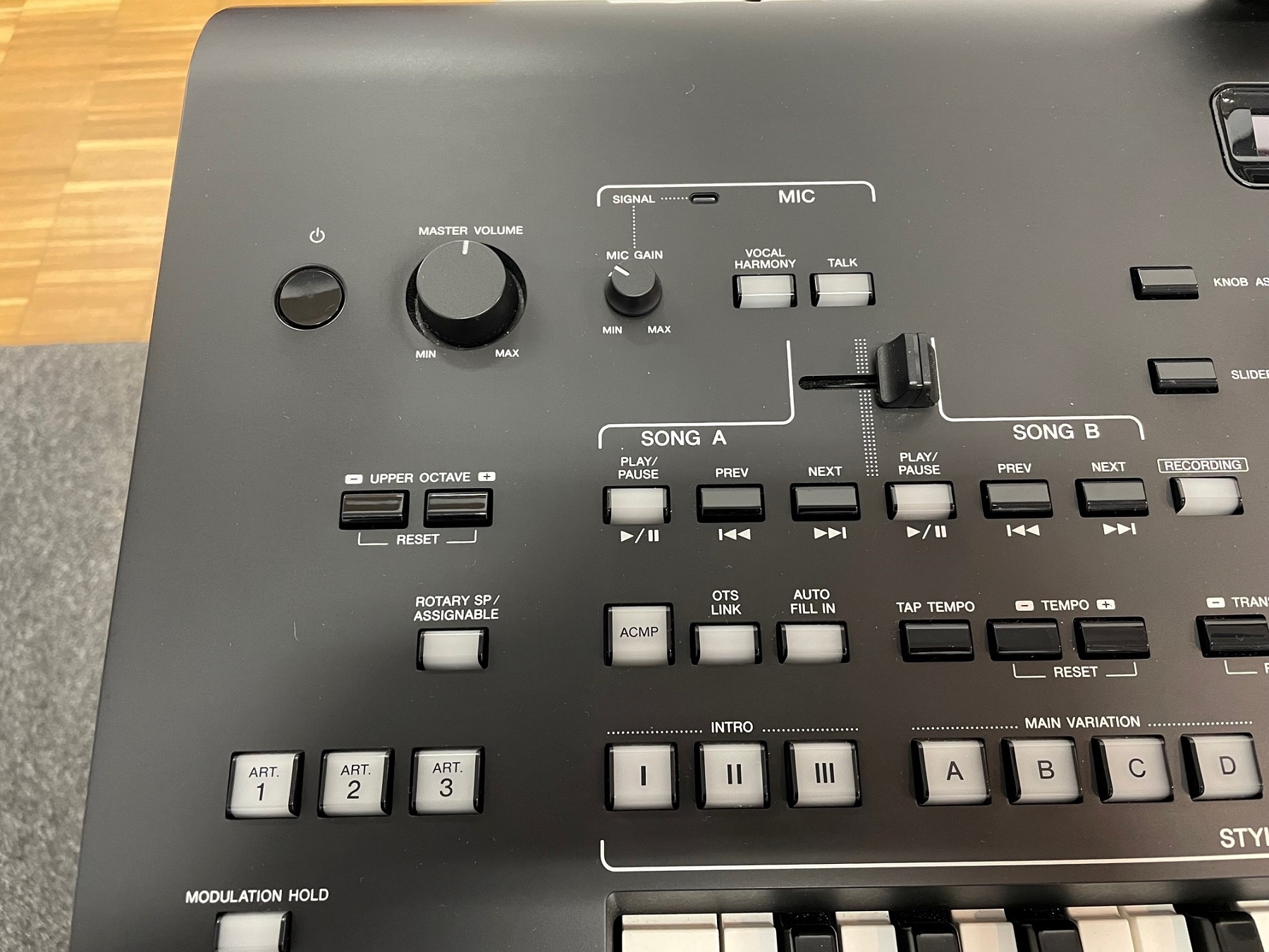 Yamaha GENOS - gebraucht-