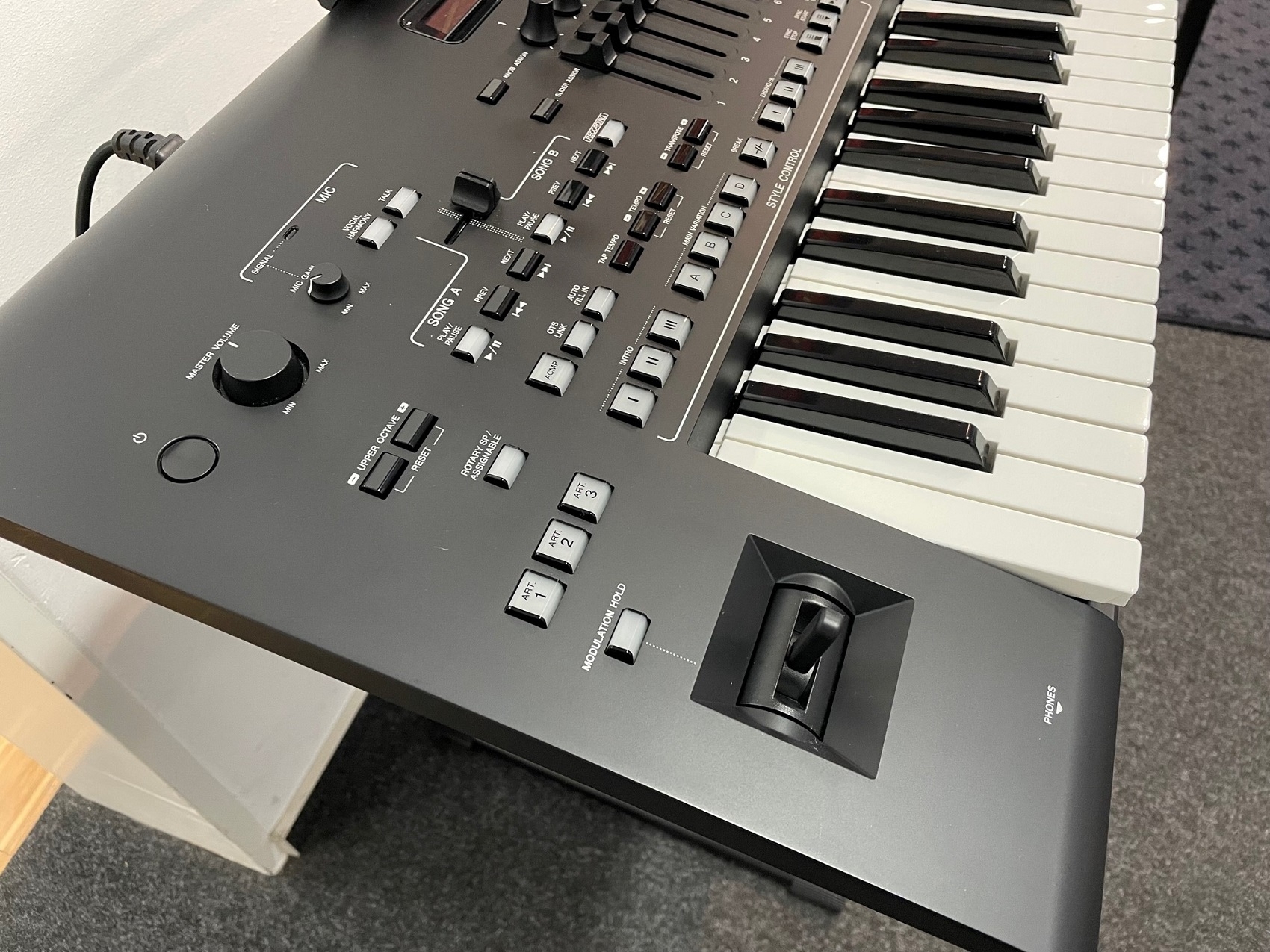 Yamaha GENOS - gebraucht-