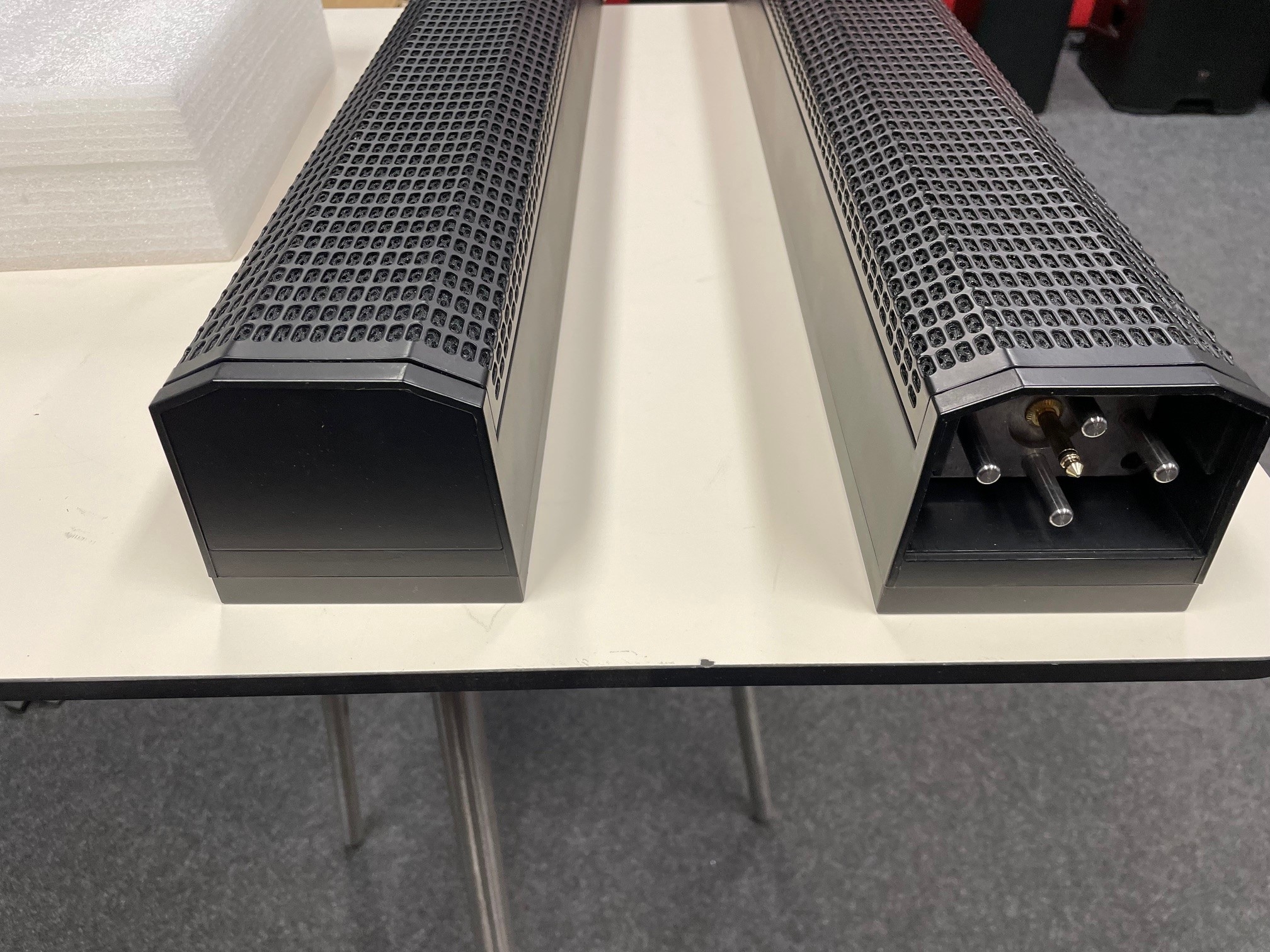 HK Audio Polar Column - B-Ware mit Gebrauchsspuren
