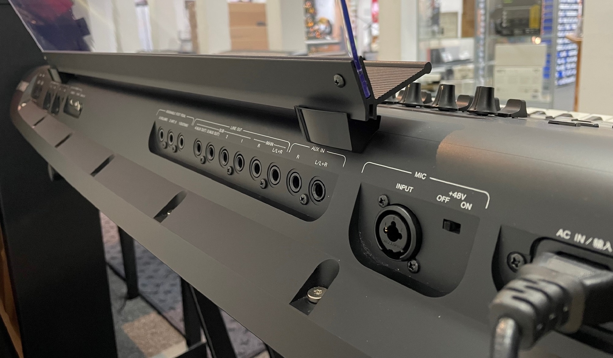 Yamaha GENOS - gebraucht-
