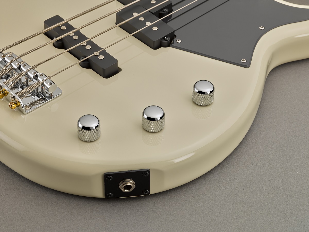 Yamaha BB 234 Vintage White