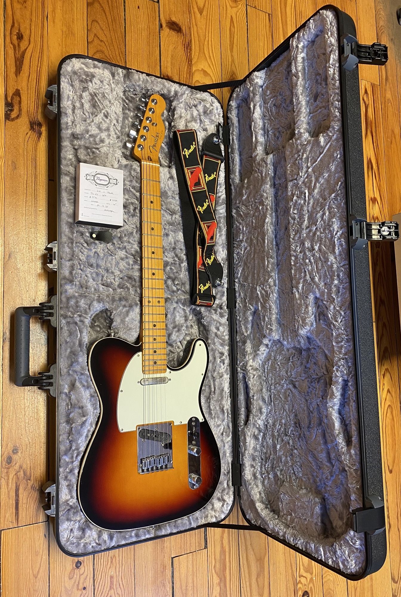 Fender AM Ultra Telecaster MN Ultraburst -gebraucht-