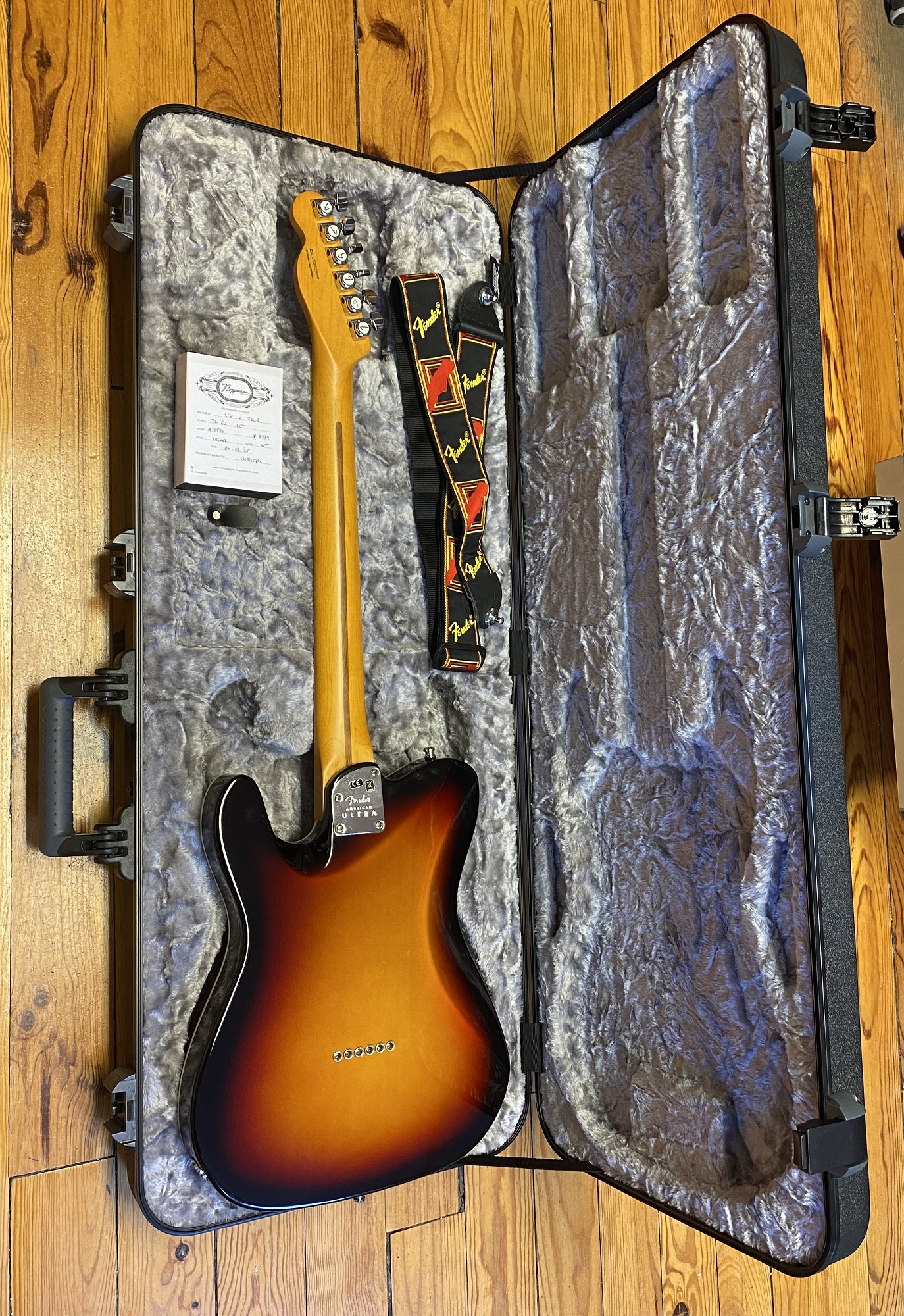 Fender AM Ultra Telecaster MN Ultraburst -gebraucht-