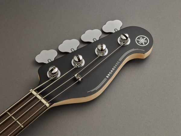 Yamaha BB 234 Vintage White