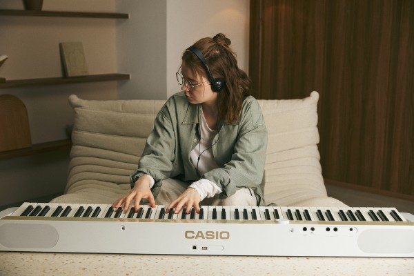 Casio PX-S1100 MB - Mellow Beige Limited Edition inkl. SP-34 Triple Pedal