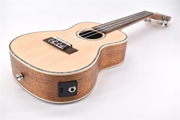 Volt Ukulele Texas Concerto EQ