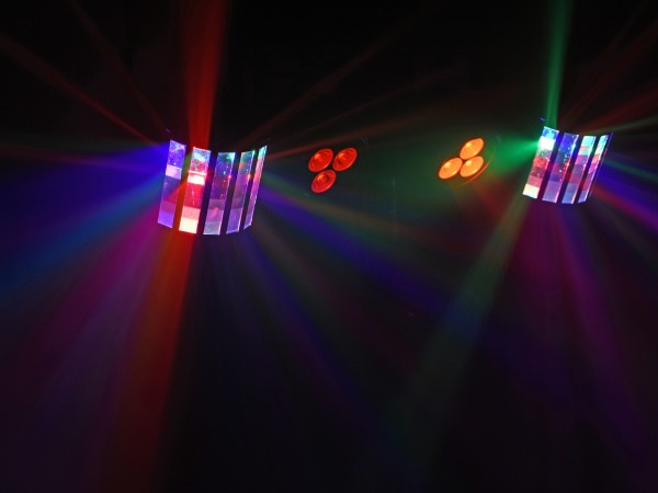 EUROLITE LED KLS-120 FX Kompakt-Lichtset