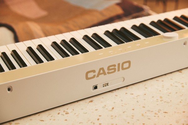 Casio PX-S1100 MB - Mellow Beige Limited Edition inkl. SP-34 Triple Pedal